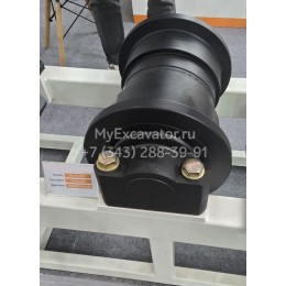 Однобортный опорный каток Komatsu 21N-30-00121, 21N-30-00120