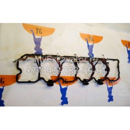 Прокладка крышки клапанов Komatsu 6754-11-8330 Прокладка крышки клапанов Komatsu 6754-11-8330